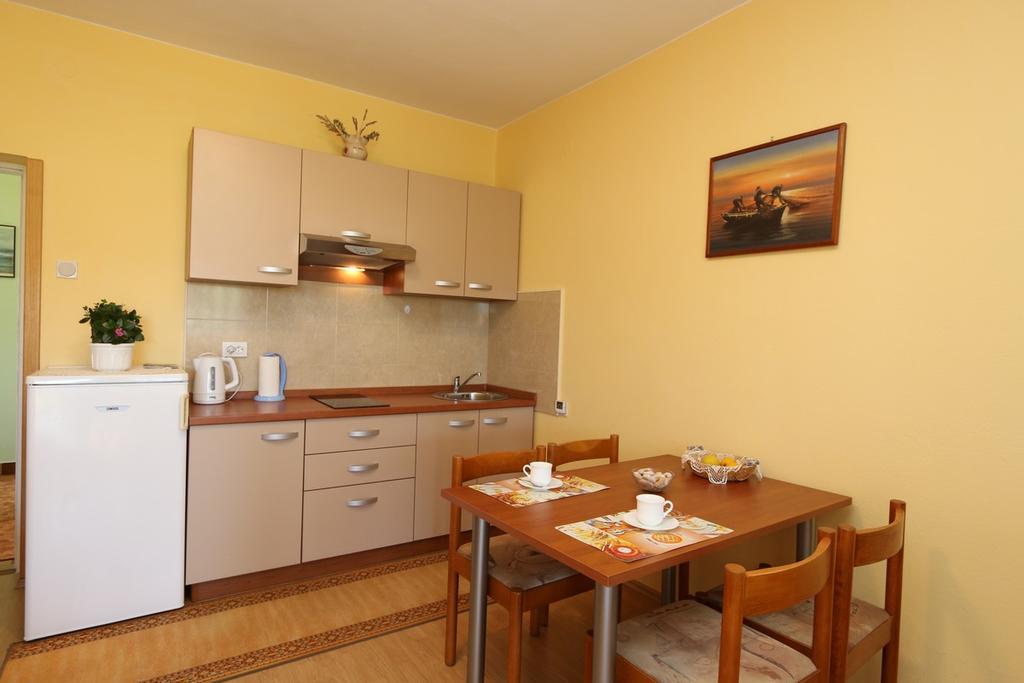 Apartment Mihajic M Klimno Exterior photo