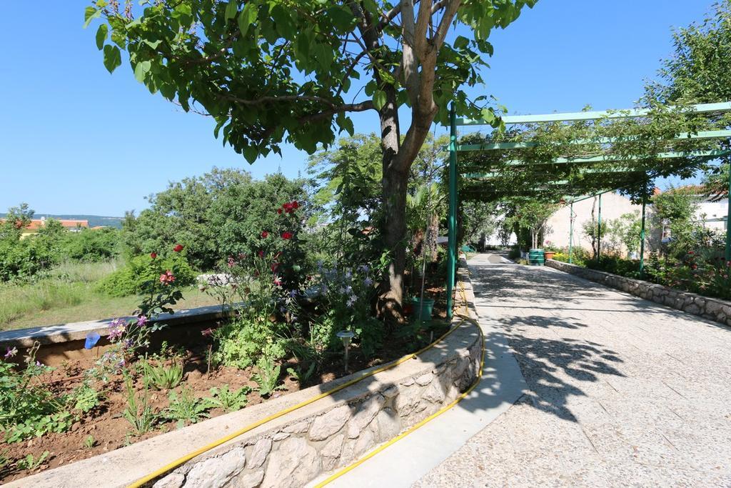 Apartment Mihajic M Klimno Exterior photo
